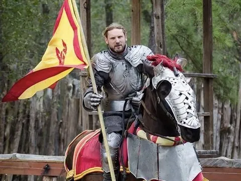 Jousting With The New Riders of the Golden Age