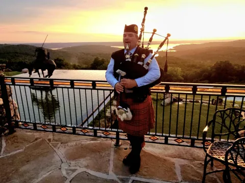 Piper Gunn: Bagpiper
